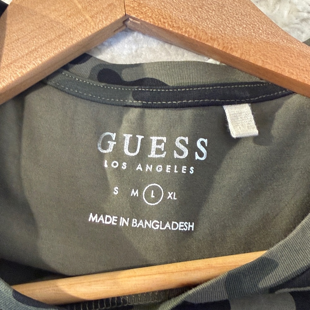 GUESS Los Angeles Women's Green Camouflage Tee - Picture 9 of 11